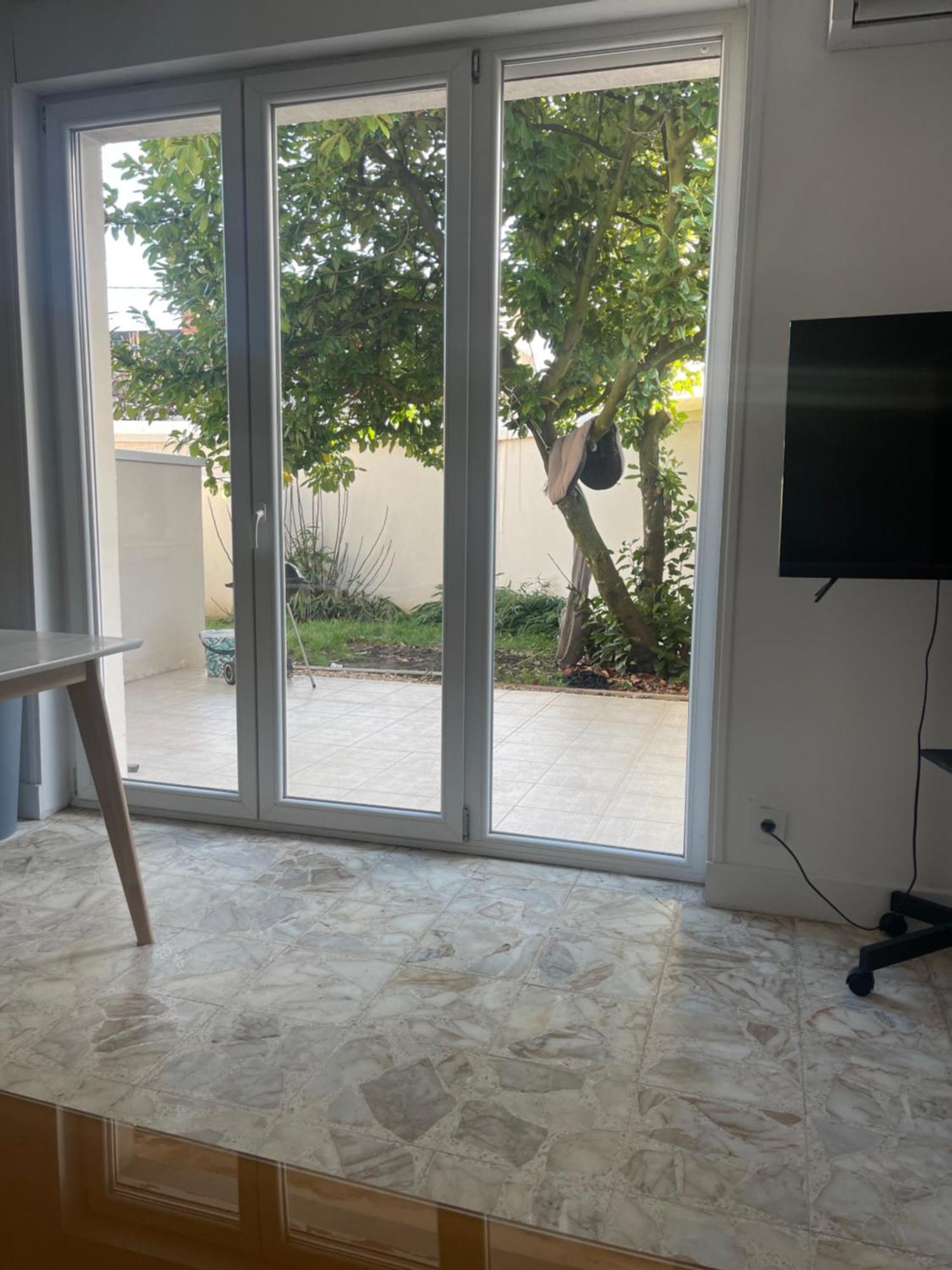 Apartamento Loge Zen Châteauroux Exterior foto